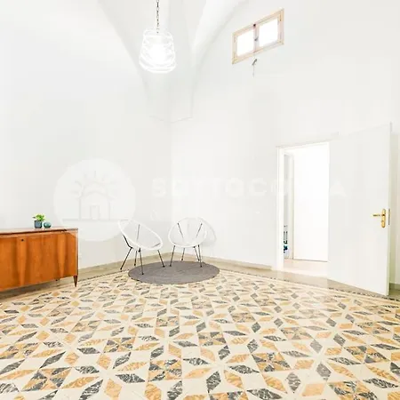 Borgo Flat -